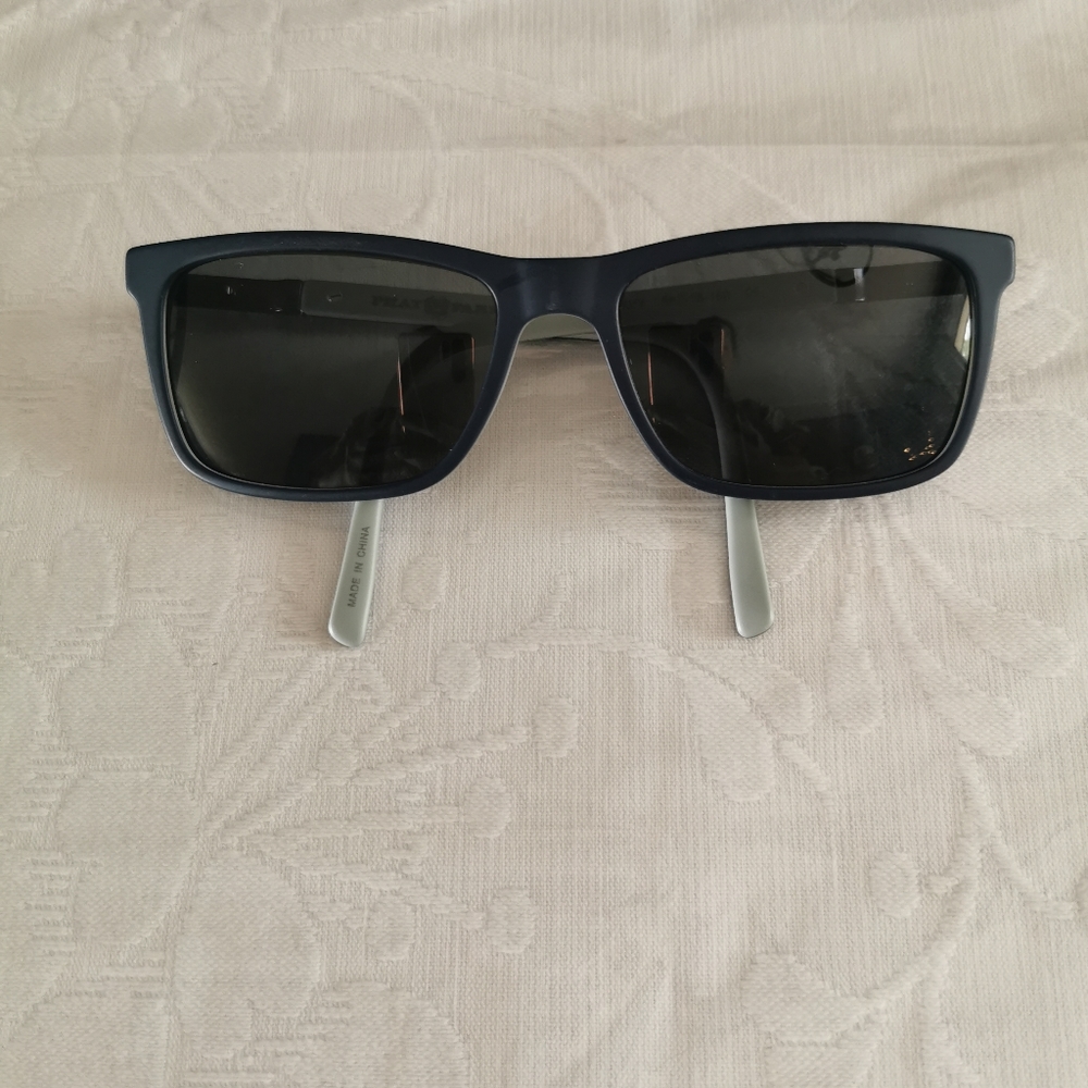 Hottest Pick 🔥Phat Farm Blue Sunglasses